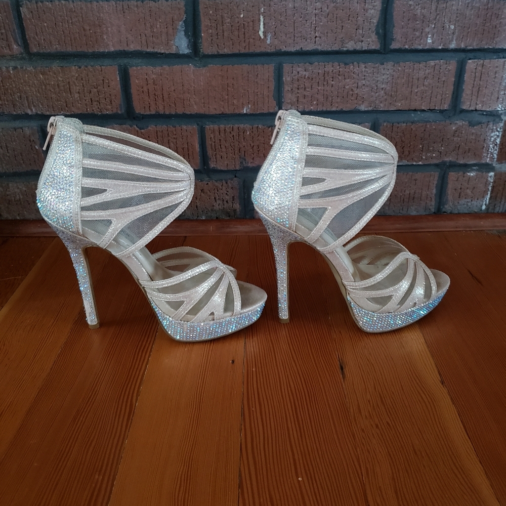 Steve Madden Glitzy Embezzled Diamond Open Toe Heels Size 6.5